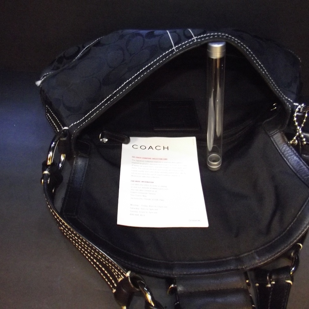 Coach Purse Signature Line - Picture 7 of 8